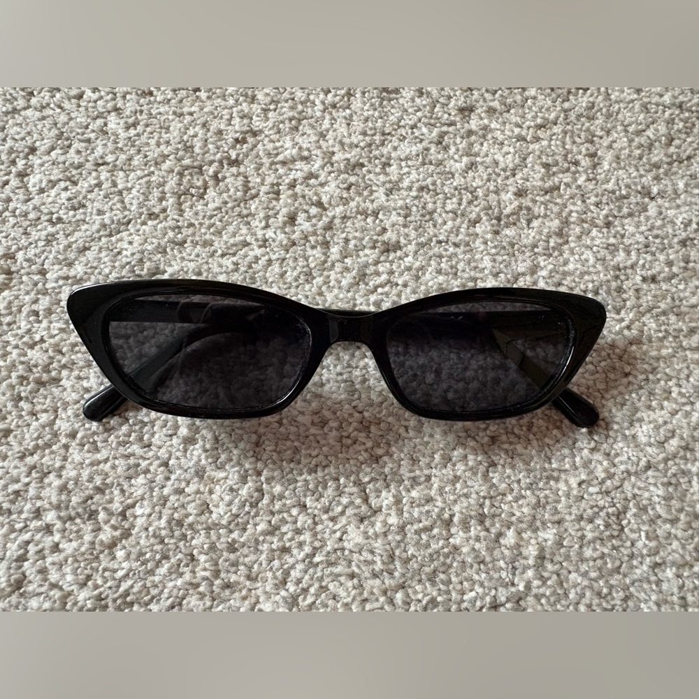 H&M Cat-Eye Sunnies